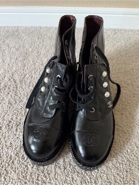 CHANEL Black Quilted Pearl-Accent Lace-Up combat Boots 9